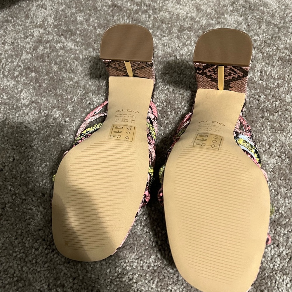 Python pattern wedge heels - Picture 2 of 3